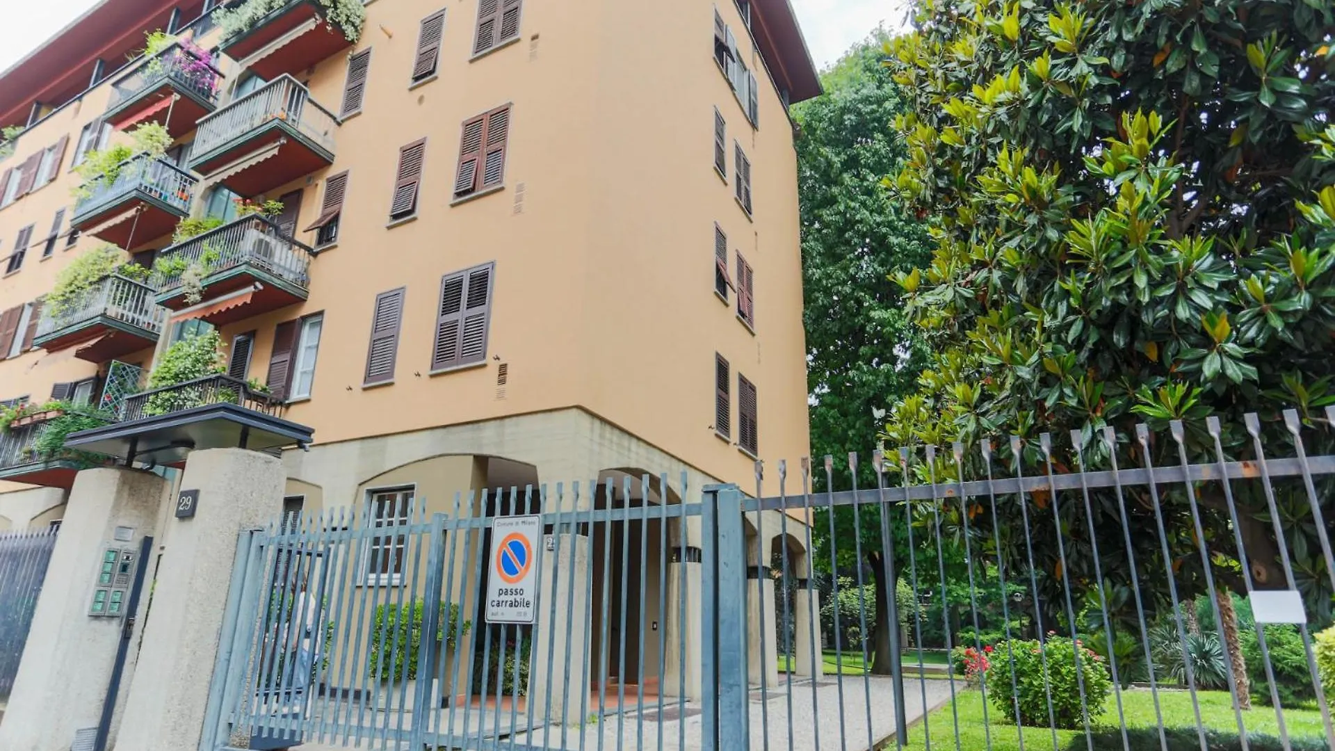 The Best Rent - Charming Apartment In Pagano Milan 0*,